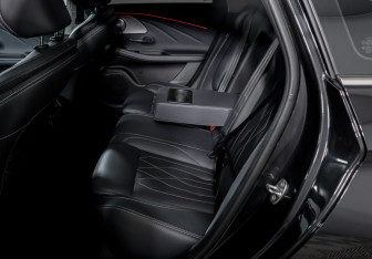 Подержанный автомобиль Chery Arrizo 8 2023 года (10 фото)