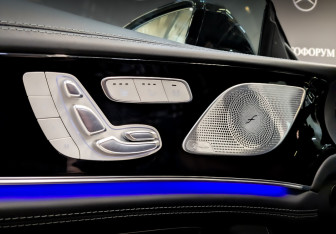 Подержанный автомобиль Mercedes-Benz AMG GT Liftback 2021 года (21 фото)