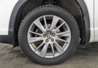 Подержанный автомобиль Toyota Highlander 2015 года (12 фото)