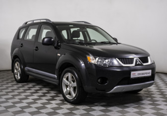 Подержанный автомобиль Mitsubishi Outlander 2008 года (3 фото)