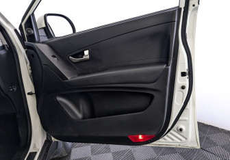 Подержанный автомобиль SsangYong Actyon 2013 года (25 фото)