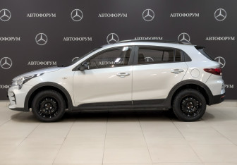 Подержанный автомобиль Kia Rio Hatchback 2021 года (8 фото)