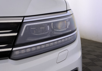 Подержанный автомобиль Volkswagen Tiguan 2018 года (11 фото)