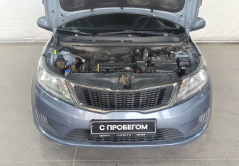 Подержанный автомобиль Kia Rio Hatchback 2012 года (15 фото)