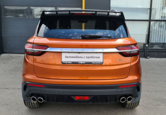 Подержанный автомобиль Geely Coolray 2020 года (7 фото)