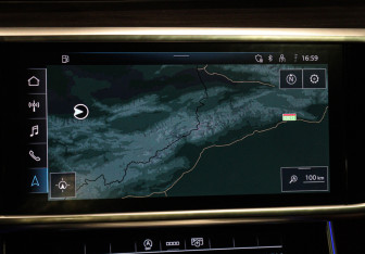 Подержанный автомобиль Audi A6 Sedan 2024 года (13 фото)