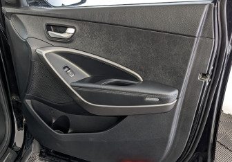 Подержанный автомобиль Hyundai Santa Fe 2014 года (25 фото)