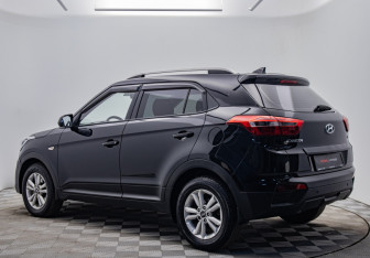 Подержанный автомобиль Hyundai Creta 2017 года (3 фото)