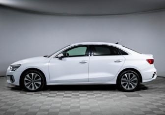 Подержанный автомобиль Audi A3 Sedan 2021 года (8 фото)