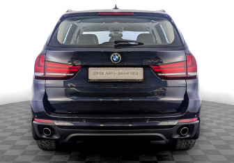 Подержанный автомобиль BMW X5 2018 года (6 фото)