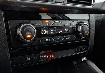 Подержанный автомобиль Mazda CX-5 2015 года (21 фото)