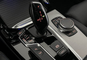 Подержанный автомобиль BMW X4 2019 года (17 фото)