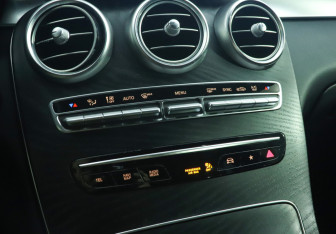 Подержанный автомобиль Mercedes-Benz GLC Coupe 2021 года (19 фото)