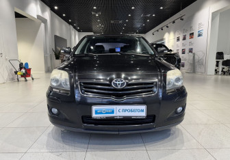Подержанный автомобиль Toyota Avensis Sedan 2006 года (2 фото)