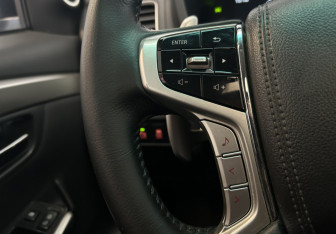 Подержанный автомобиль Mitsubishi Montero Sport 2023 года (18 фото)