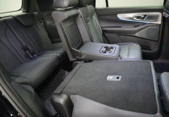 Подержанный автомобиль GAC GS8 2024 года (15 фото)