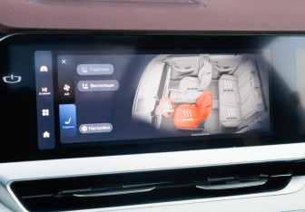 Подержанный автомобиль Geely Monjaro 2023 года (29 фото)