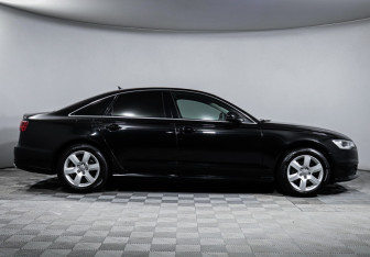 Подержанный автомобиль Audi A6 Sedan 2015 года (4 фото)