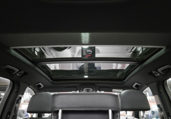 Подержанный автомобиль Audi Q7 2016 года (17 фото)