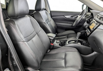 Подержанный автомобиль Nissan X-Trail 2016 года (25 фото)