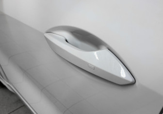 Подержанный автомобиль Evolute i-SPACE 2024 года (9 фото)