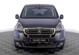 Подержанный автомобиль Peugeot Partner 2021 года (2 фото)