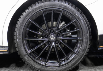 Подержанный автомобиль Changan UNI-V 2023 года (29 фото)