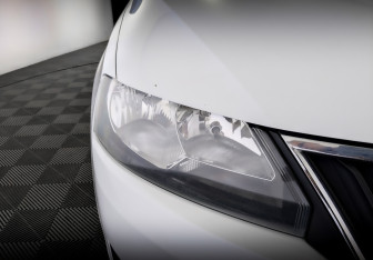 Подержанный автомобиль Skoda Rapid Liftback 2017 года (17 фото)