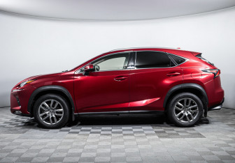 Подержанный автомобиль Lexus NX 2020 года (9 фото)