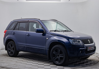 Подержанный автомобиль Suzuki Grand Vitara 2007 года (7 фото)
