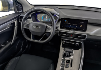 Подержанный автомобиль Geely Coolray 2023 года (30 фото)