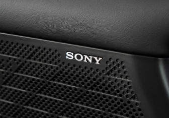 Подержанный автомобиль Changan UNI-V 2023 года (19 фото)