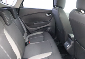 Подержанный автомобиль Renault Kaptur 2020 года (22 фото)