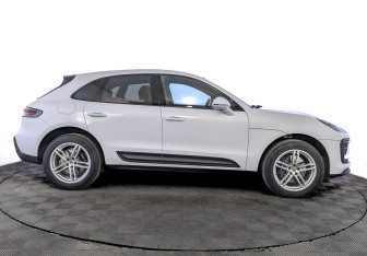 Подержанный автомобиль Porsche Macan 2023 года (4 фото)