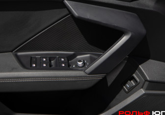 Подержанный автомобиль Audi A3 Sedan 2022 года (22 фото)