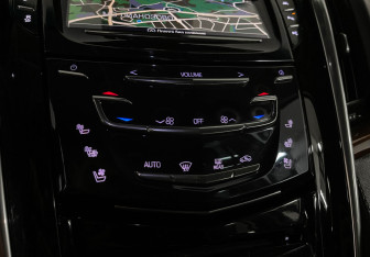 Подержанный автомобиль Cadillac Escalade Suv 2018 года (15 фото)