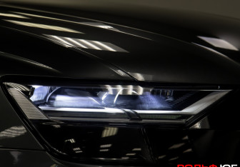 Подержанный автомобиль Audi Q8 2019 года (28 фото)