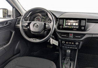 Подержанный автомобиль Skoda Rapid Liftback 2022 года (25 фото)