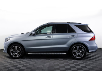 Подержанный автомобиль Mercedes-Benz GLE 2017 года (9 фото)