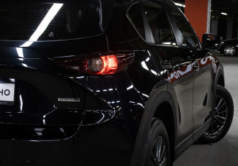 Подержанный автомобиль Mazda CX-5 2021 года (21 фото)