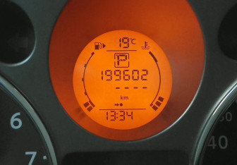 Подержанный автомобиль Nissan X-Trail 2008 года (11 фото)