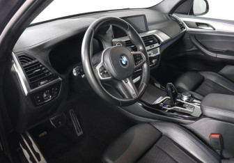 Подержанный автомобиль BMW X3 2020 года (12 фото)