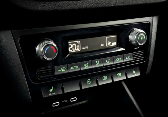 Подержанный автомобиль Skoda Rapid Liftback 2020 года (25 фото)