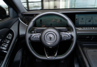 Новый Voyah Free 2025 (12 фото)