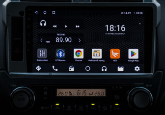 Подержанный автомобиль Toyota Land Cruiser Prado 2015 года (17 фото)