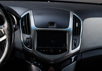 Подержанный автомобиль Chevrolet Cruze Sedan 2014 года (10 фото)