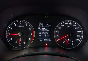 Подержанный автомобиль Kia Rio Hatchback 2021 года (16 фото)