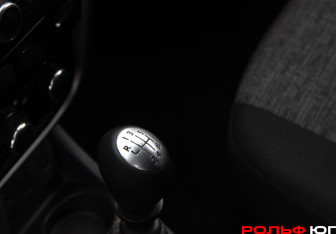 Подержанный автомобиль Renault Duster 2013 года (15 фото)