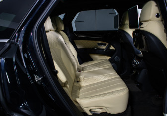 Подержанный автомобиль Bentley Bentayga 2016 года (9 фото)