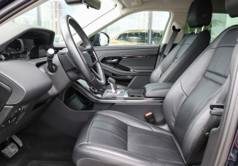 Подержанный автомобиль Land Rover Range Rover Evoque 2021 года (16 фото)
